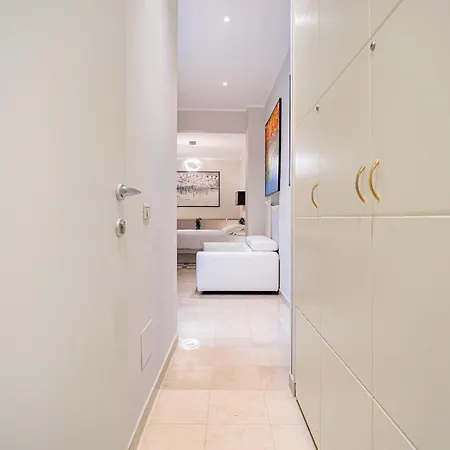 Dibraluxurysuites Duomo Guest house