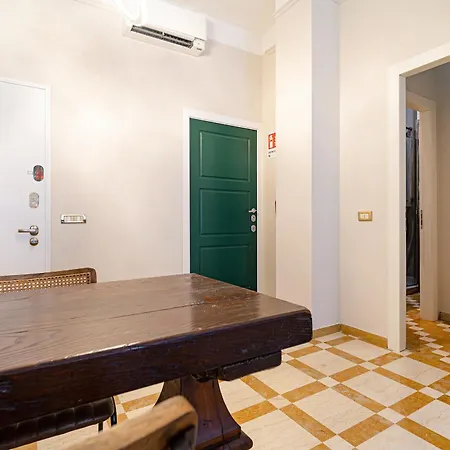 Dibraluxurysuites Duomo Guest house Milan