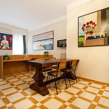 Maison d'hôtes Dibraluxurysuites 4*