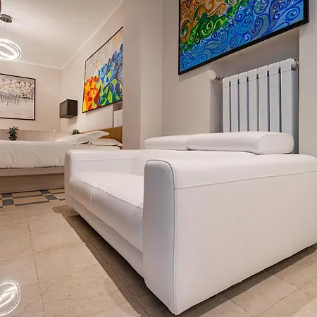 Dibraluxurysuites Duomo Guest house Milan