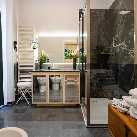 Dibraluxurysuites Duomo Guest house