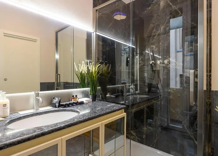 Dibraluxurysuites 招待所 4*